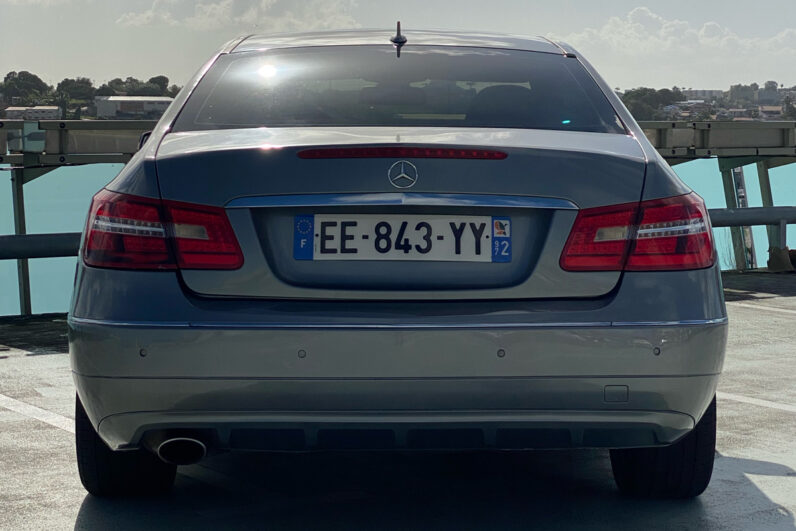 
								Mercedes-Benz Classe E full									