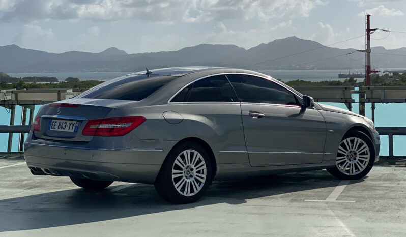 
								Mercedes-Benz Classe E full									