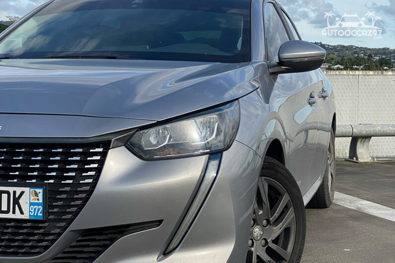 
								Peugeot 208 1.2 100 ch 2021 avec 41 000 km full									