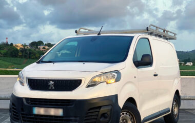 Peugeot Expert 2.0 HDi 120CV – 2021 – 105 000 km – Diesel – Utilitaire Martinique