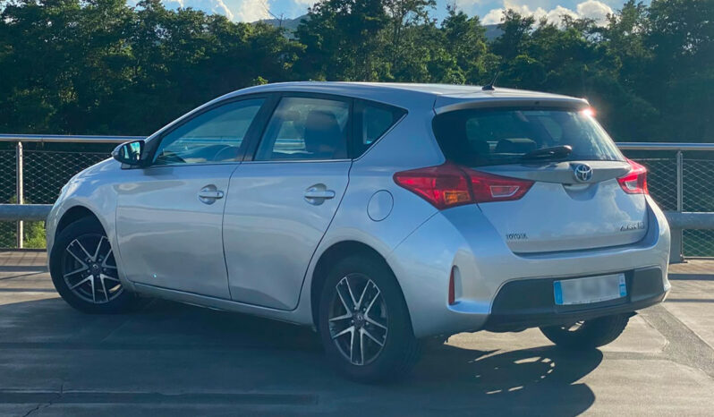 
								Toyota Auris 1.8 Hybrid HSD 136h – 2015 – Boîte automatique full									