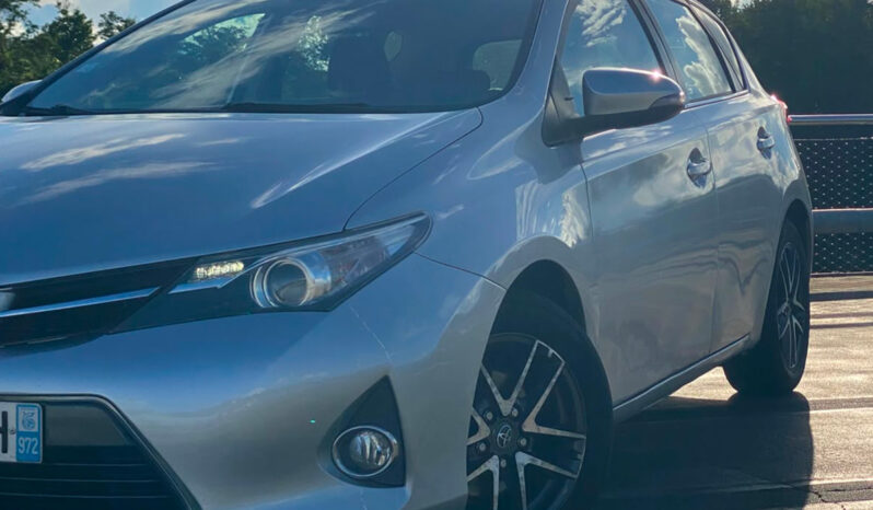 
								Toyota Auris 1.8 Hybrid HSD 136h – 2015 – Boîte automatique full									